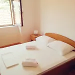 Juric Apartamento *